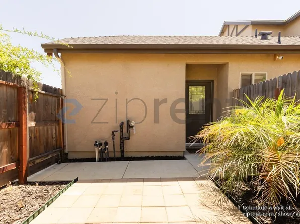 126 Royce Ln #2, Merced, CA 95348