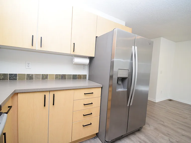 207 SE Harlow Ave — Photo 5