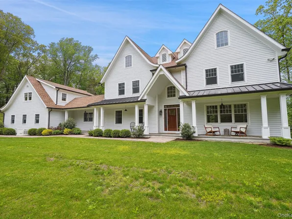2 Bluestone Lane, South Salem, NY 10590