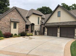8712 Interlochen Dr, Nixa, MO 65714