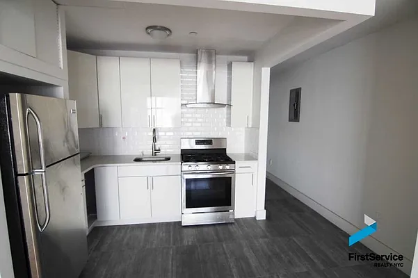 Rented by FirstService Realty (legacy) | media 3