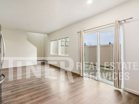 2nd image of 3867 Roseparke Way