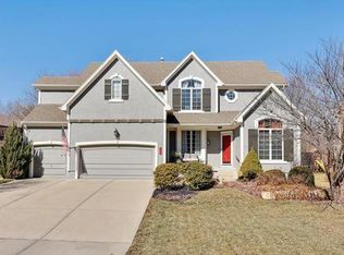 4550 Grove St, Shawnee, KS 66226