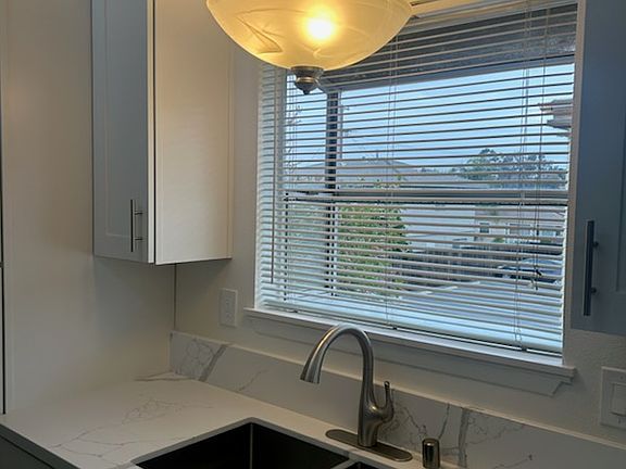 3rd image of 4424 Parks Ave