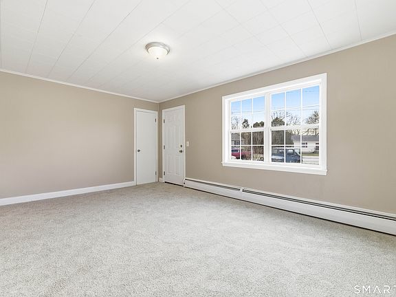 3rd image of 32 Concord Court