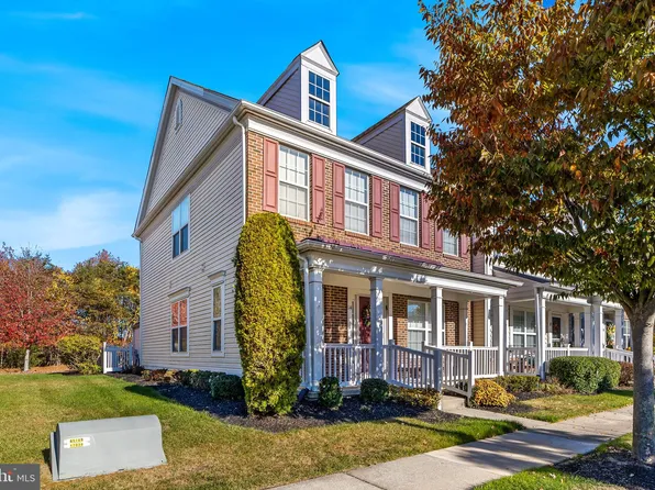 14 Milford Cir, Voorhees, NJ 08043
