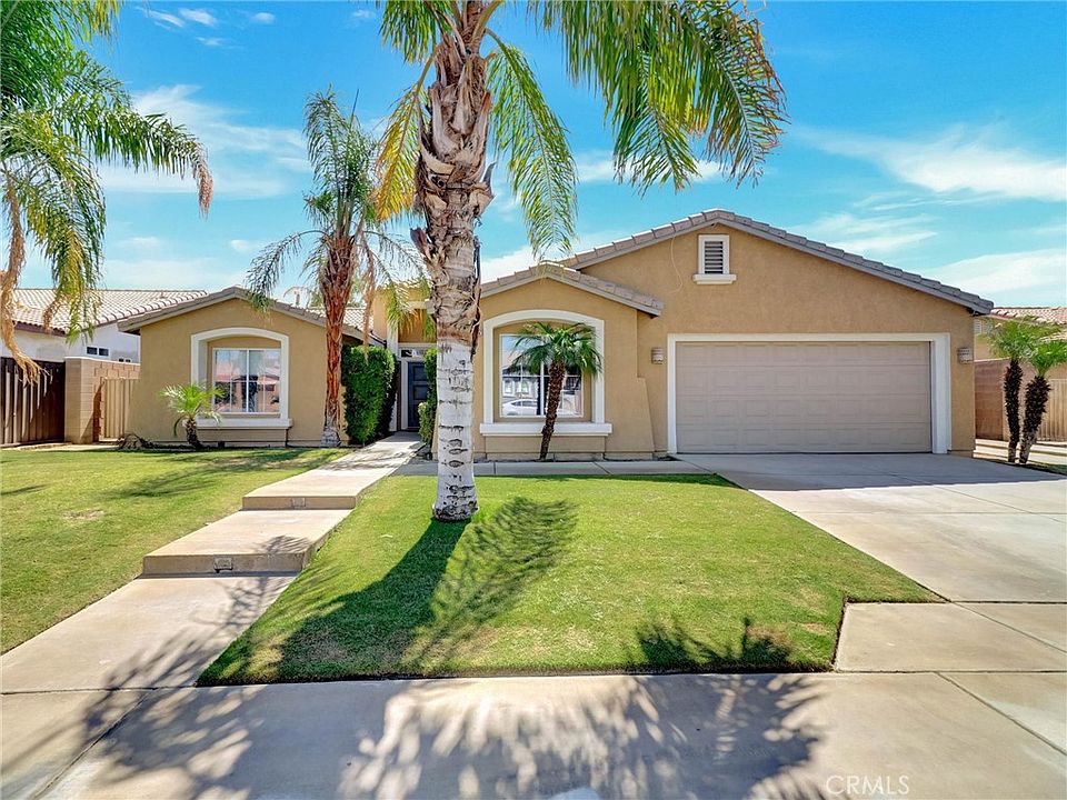 1st image of 47732 Calle Diamante
