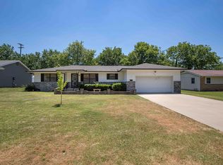 1225 W 9th St, Webb City, MO 64870