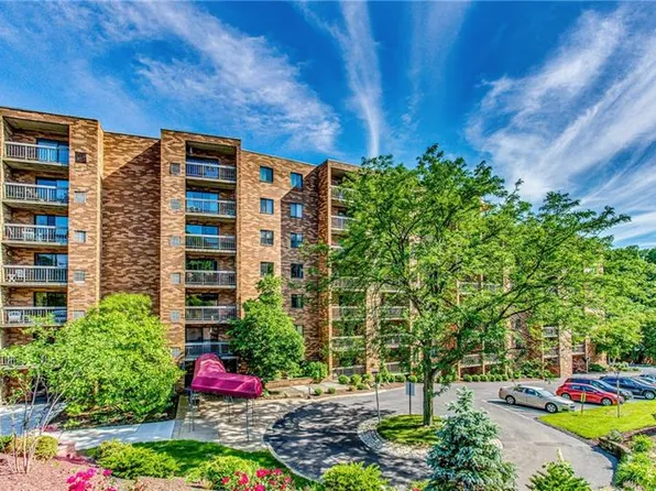 1500 Cochran Rd APT 806, Pittsburgh, PA 15243