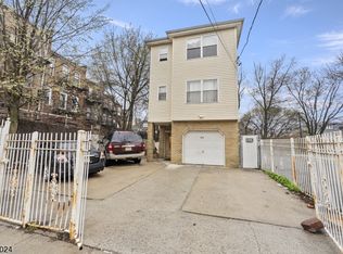 8-10 Fabyan Pl, Newark, NJ 07108