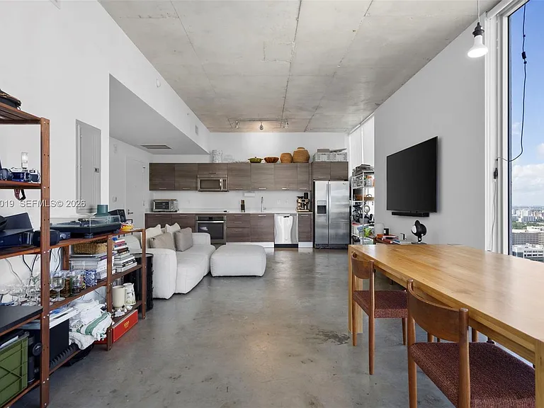 151 SE 1st St #3102 — Photo 6