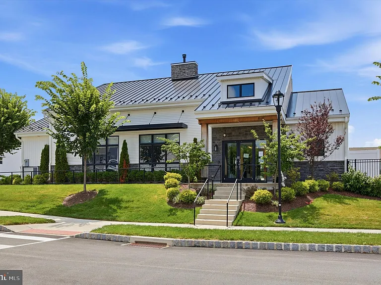 203 Segel Dr — Photo 19