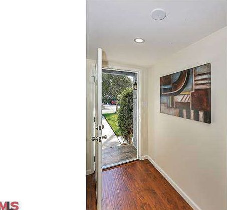 5th image of 18753 Malden St