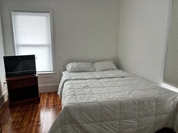 1025-1027 Eastern Ave #1, Malden, MA 02148