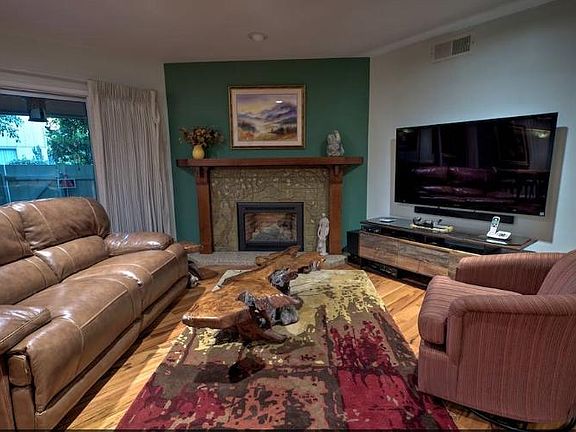 4th image of 1066 San Pasqual St APT 5