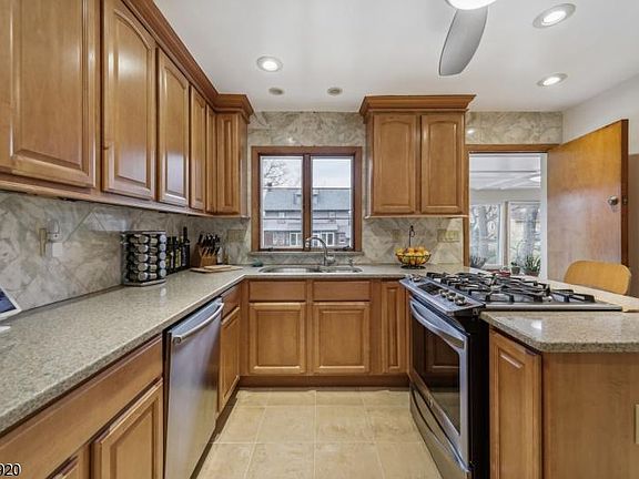 5th image of 20 Florence Pl