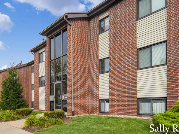 3364 Devonwood Hls NE APT C, Grand Rapids, MI 49525