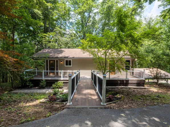 7215 Sugar Maple Dr, Fairview, TN 37062