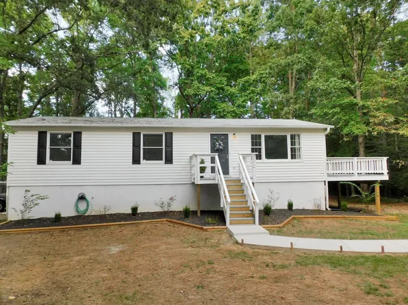 4225 Robinson Rd, Huntingtown, MD 20639
