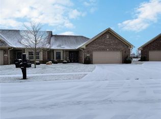 4949 Anna Maria Dr, Columbus, IN 47203
