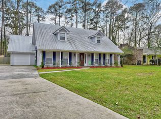 206 Cottonwood Ln, Mandeville, LA 70471