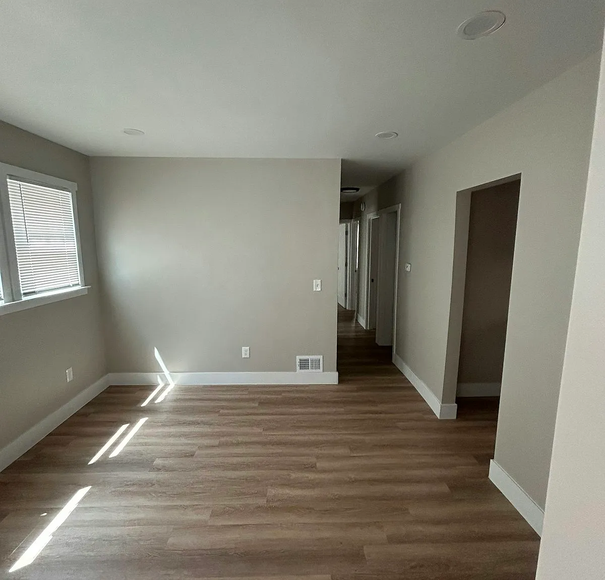 13723 Mapleridge St, Unit 1st Floor — Photo 3