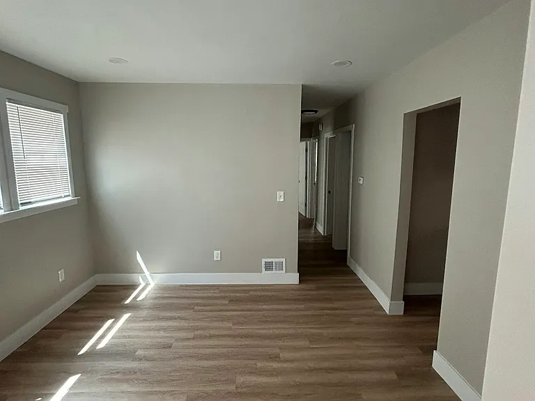 13723 Mapleridge St #1 — Photo 10