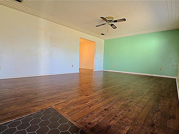2nd image of 30 Britton St