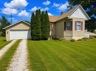 406 S Poplar St, Mount Olive, IL 62069