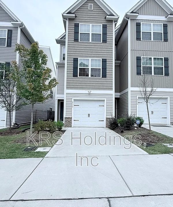 4136 Trevino Dr