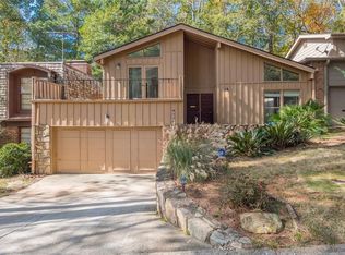 305 Lakeview Rdg W, Roswell, GA 30076