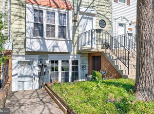 1422 Harwick Ct, Crofton, MD 21114