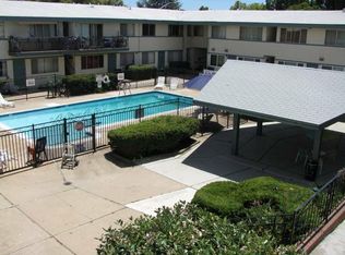 1900 California St, Mountain View, CA 94040