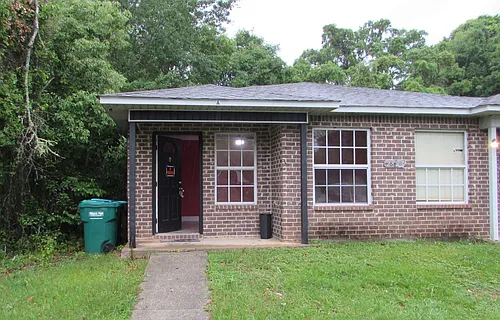 2823 6th Ave #A Photo 1