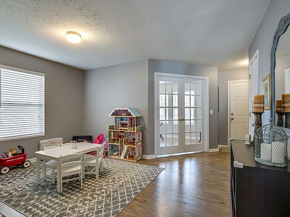 5th image of 3422 Country Almond Way
