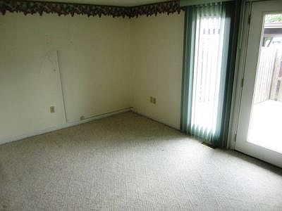 4th image of 20 Private Drive 52 Unit B