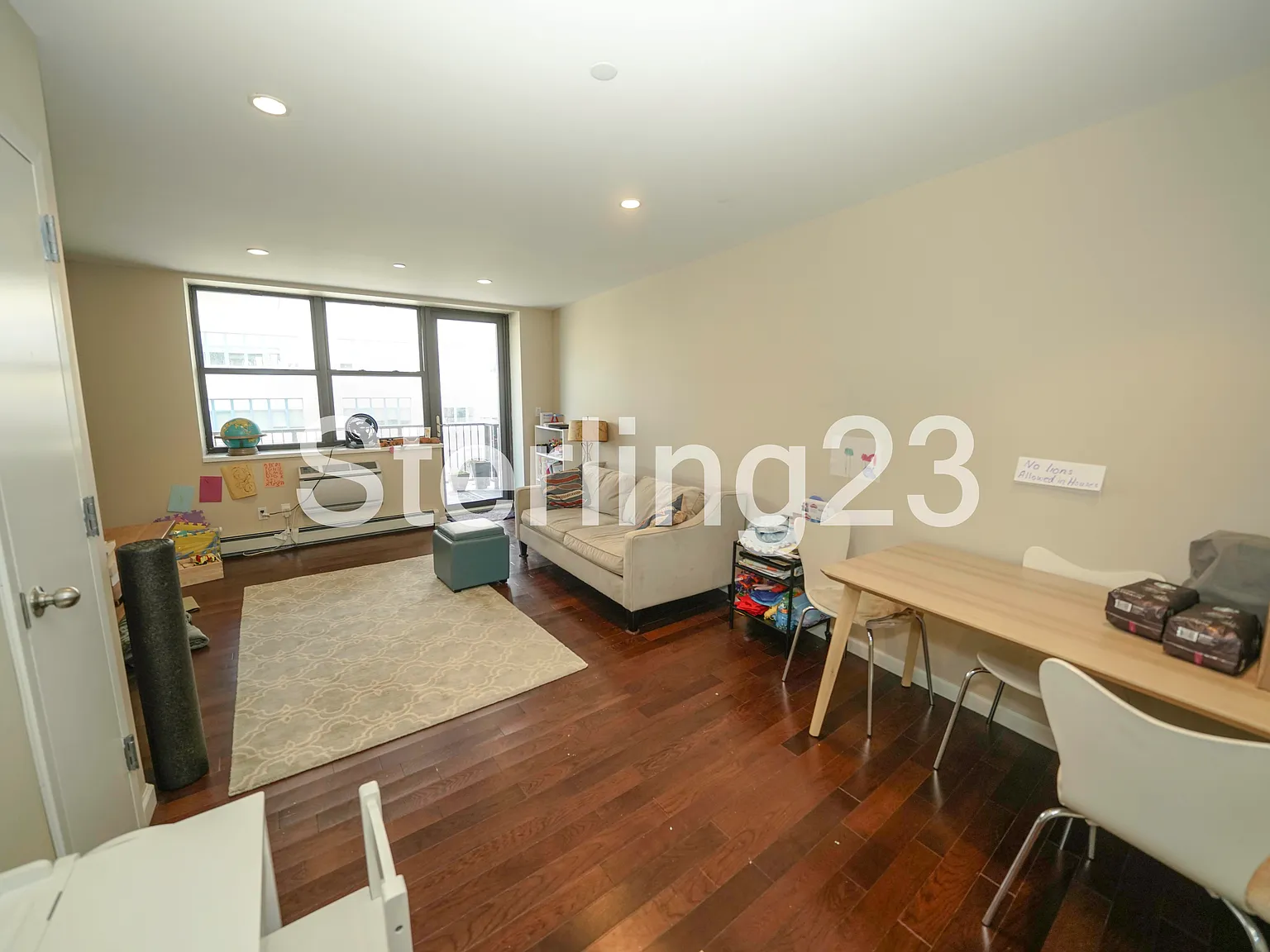 45 Hinckley Place — Photo 2