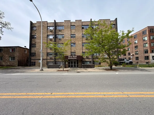 7854 S South Shore Dr APT 513, Chicago, IL 60649