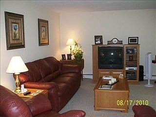 3rd image of 5 Tanglewood Dr