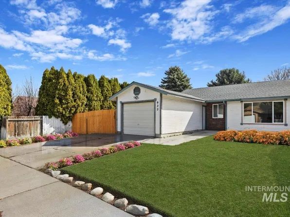 922 Wood River Dr, Twin Falls, ID 83301