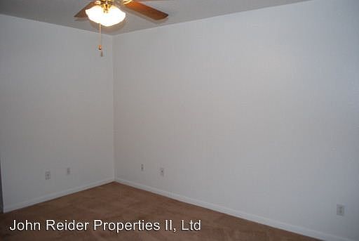 4th image of 919 Rosewood Dr