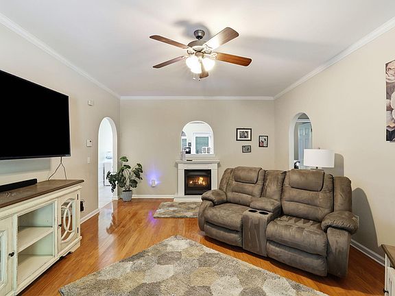 3rd image of 1903 N Summit Dr Unit 77