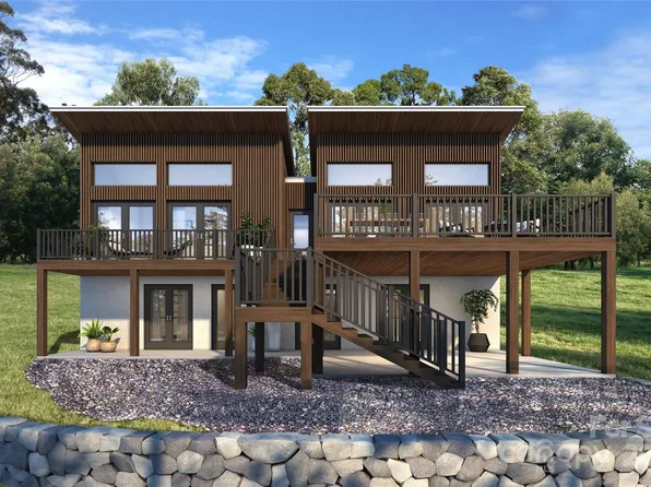 102 Sandpiper Palisades St, Hendersonville, NC 28792