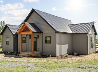 141 E Robert E Lee Dr, Newport, TN 37821