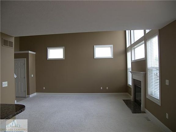 4th image of 2270 Fieldstone Dr #4