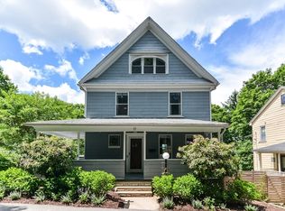 17 Uxbridge St, Worcester, MA 01605