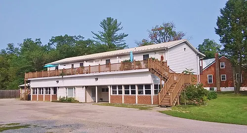 1495 Fairfield Rd Photo 1