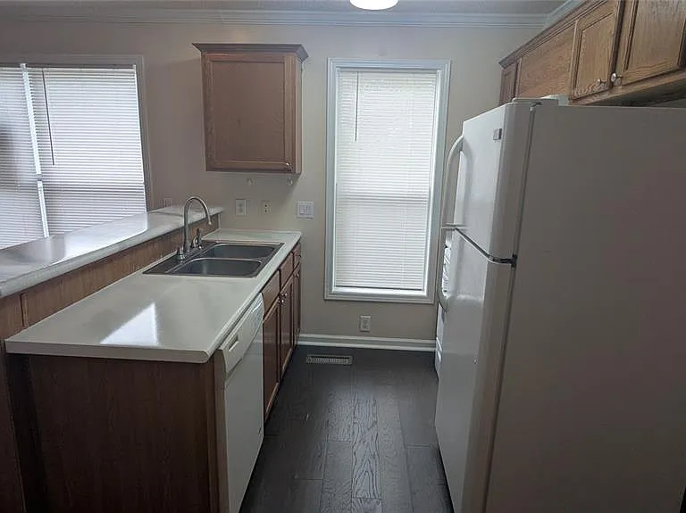 2905 Archer Rd #T5028 — Photo 4