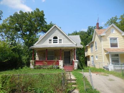 2728 Olive St, Kansas City, MO, 64109