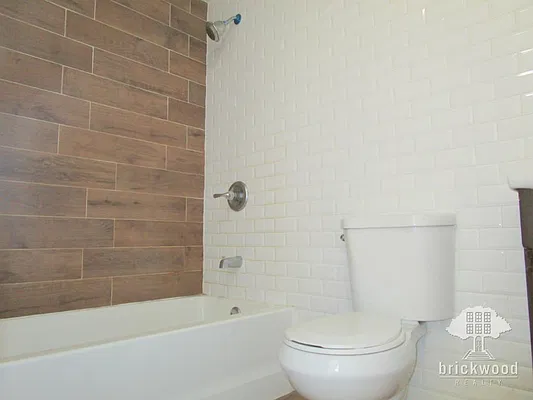 Rented by Brickwood Realty | media 10